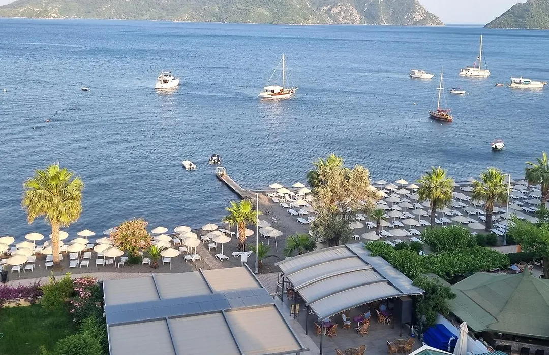 Amos Hotel-1