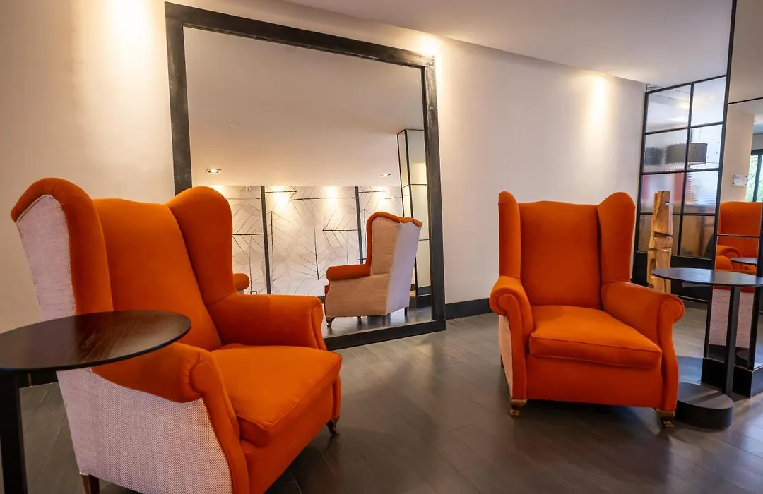 Nuit Hotel-1