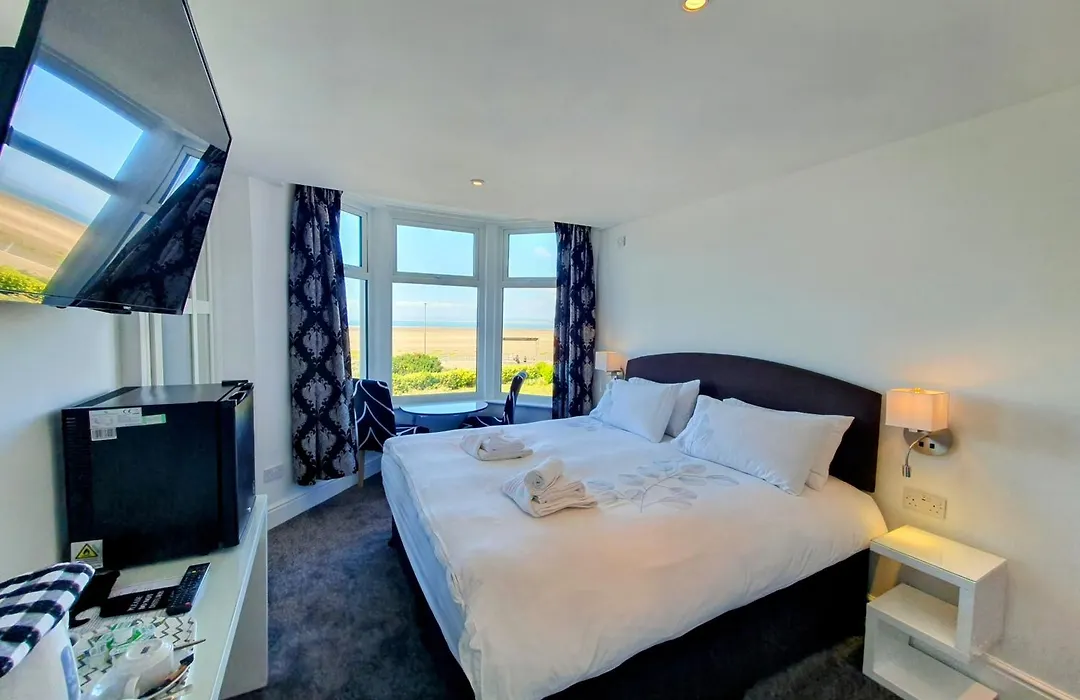 The Kerswell Hotel Sea Front-1