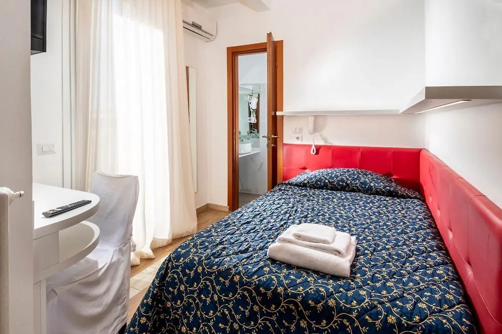 Hotel Mediterraneo-1