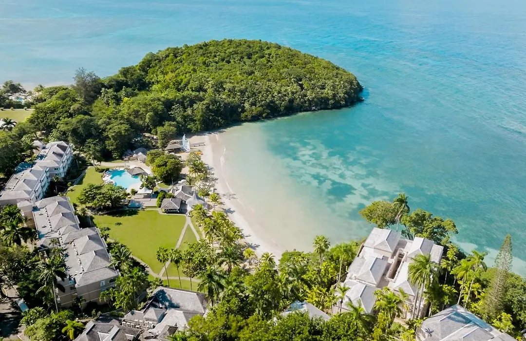 Couples Sans Souci (Adults Only)-1