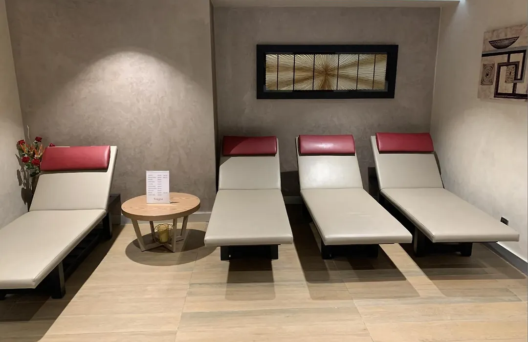 Ramada By Wyndham Gemli̇K-1
