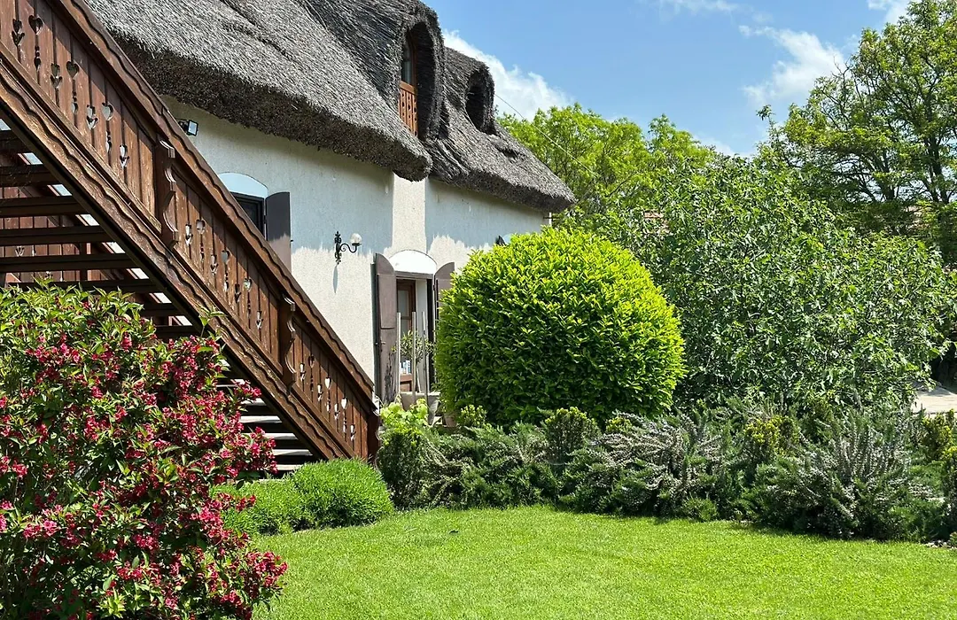 The Houses Of History - Anno 1830-1