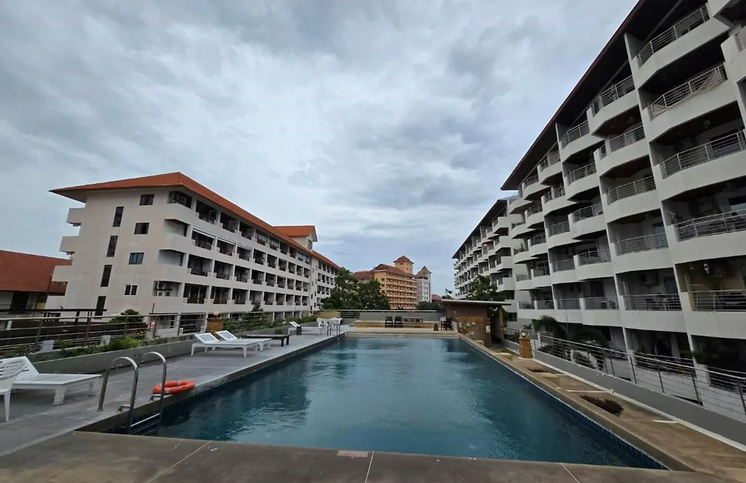 Jomtien Plaza Residence-1
