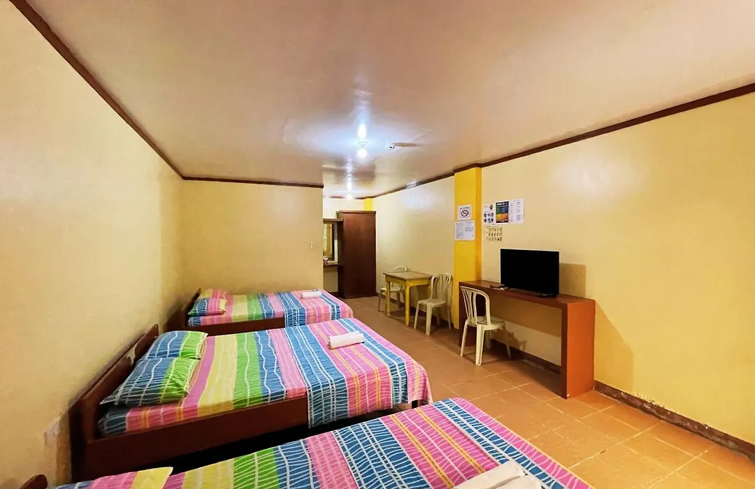 White Beach Hotel Puerto Galera Powered By Cocotel-1