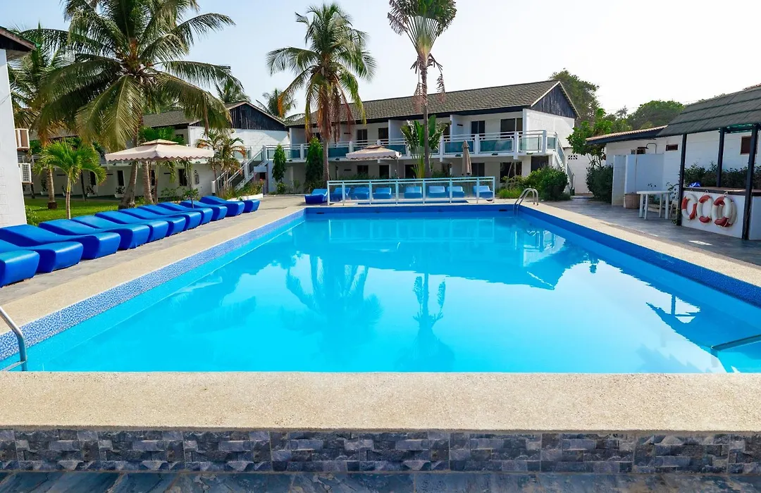 Bungalow Beach Hotel-1