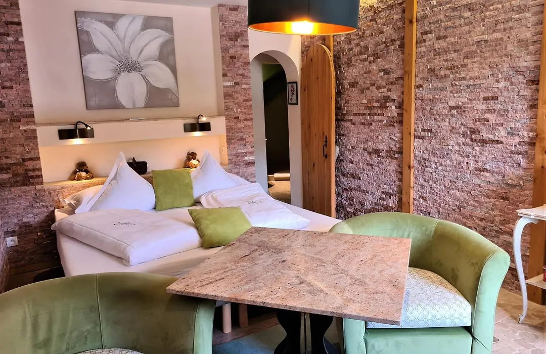 Domaine Du Haut Jardin Hotel & Chalets Spa Prive-1