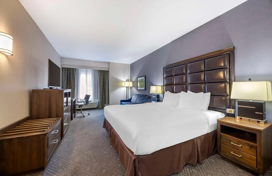 Best Western Plus Northwind Inn & Suites-1