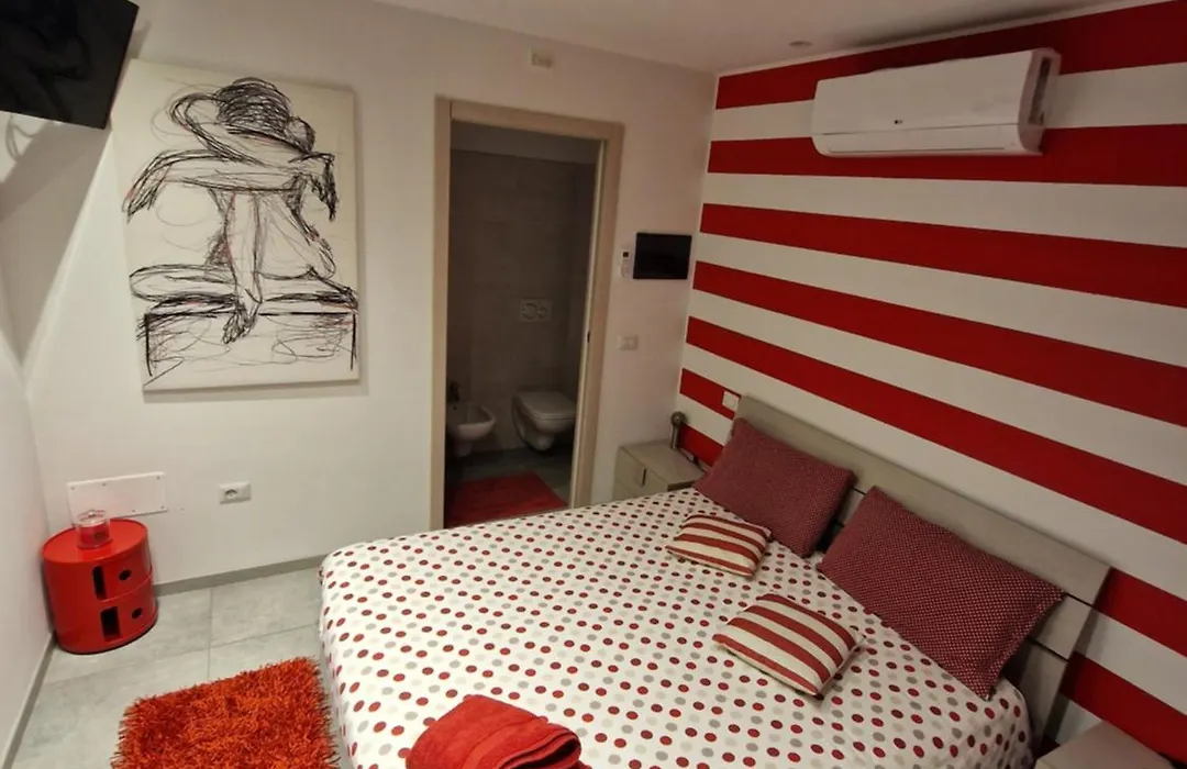 Casa Rosso Blu B&B Zia Vivina-1