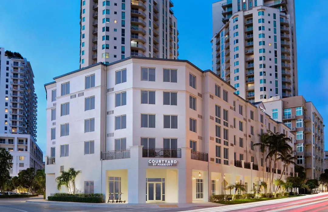 Courtyard Miami Dadeland-1