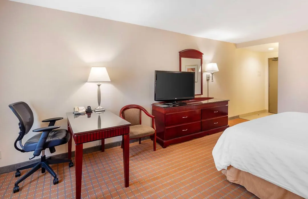 Best Western Plus West Covina Inn-1