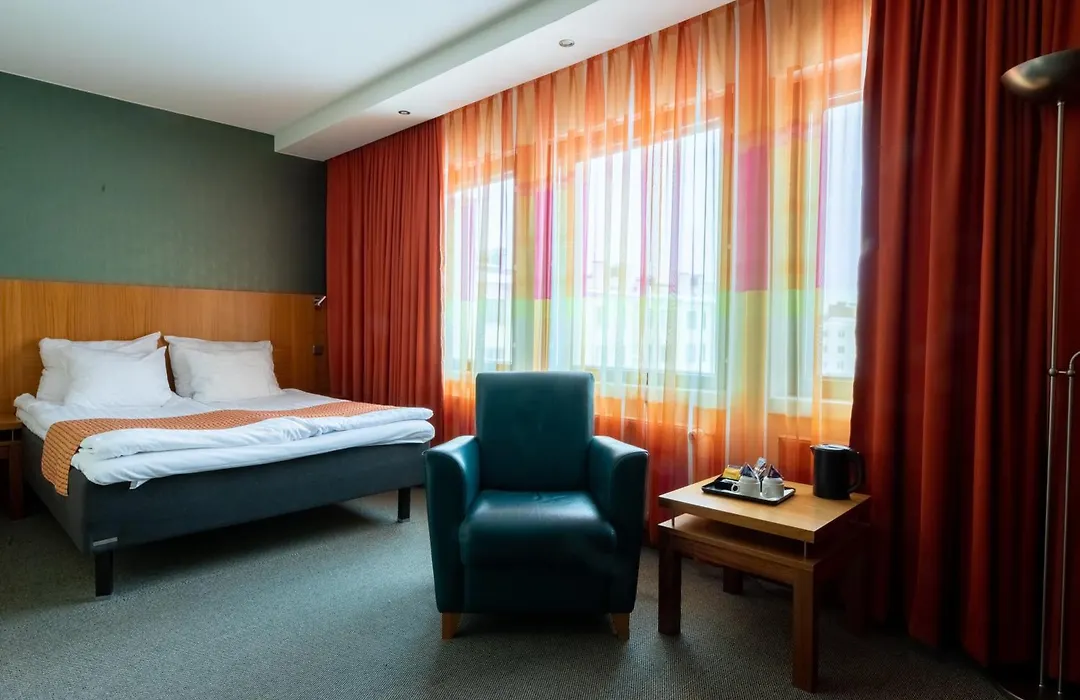 Hotel Oscar-1