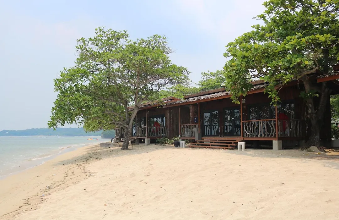 Crusoe Cabins Casobe-1