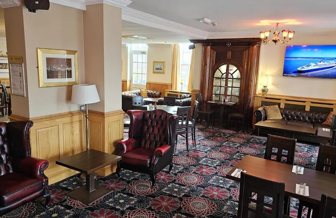 The Royal Hotel-1