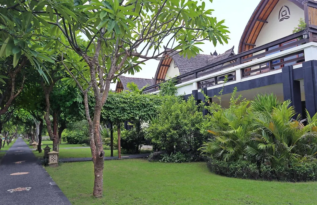 Vila Ombak-1