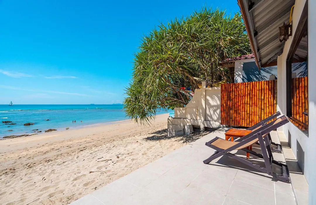 Lanta Beachfront Resort-1