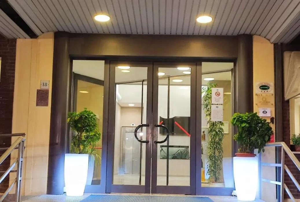 Hotel Touring-1