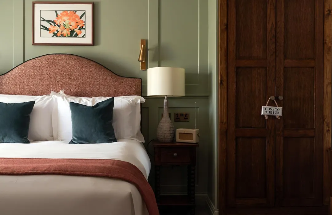 Coach & Horses Hotel-1