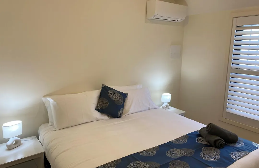 Southern Ocean Motor Inn-1