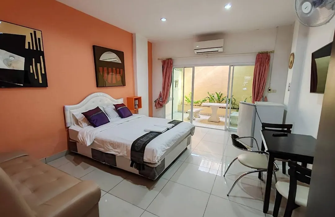 Jomtien Hostel-1