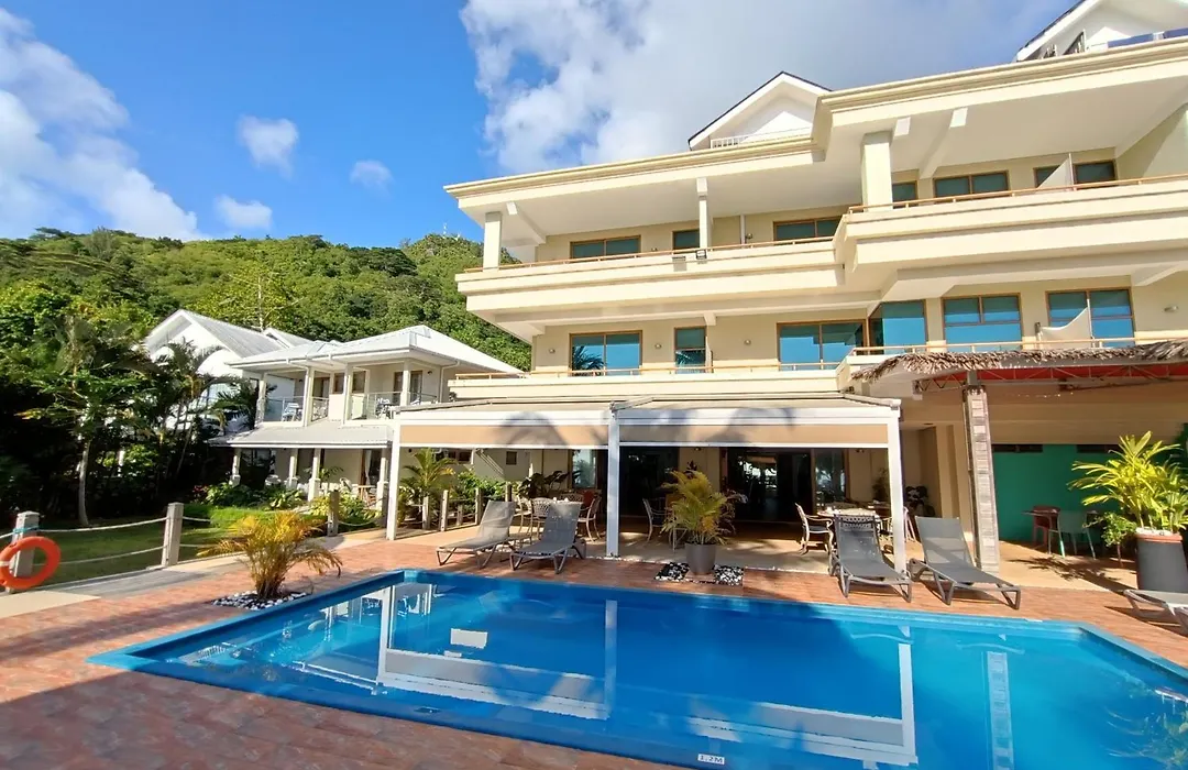 Crown Beach Hotel Seychelles-1