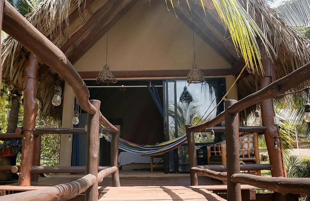 Jovita y Pancho Resort Saladita-1
