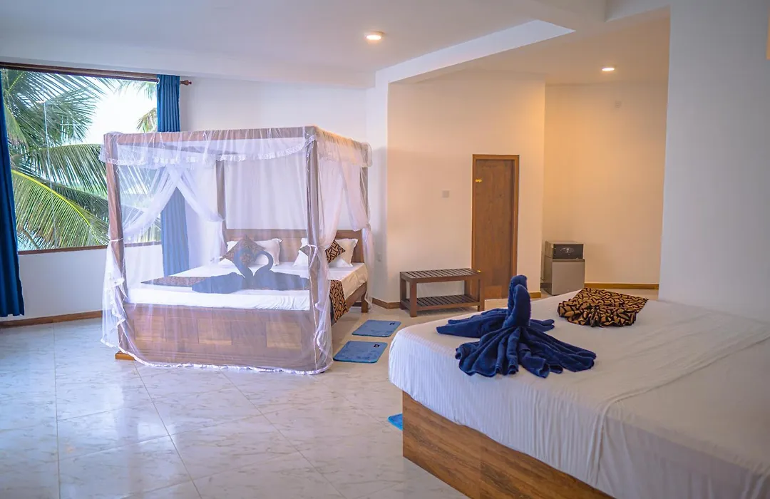 Cool Beach Hotel-1