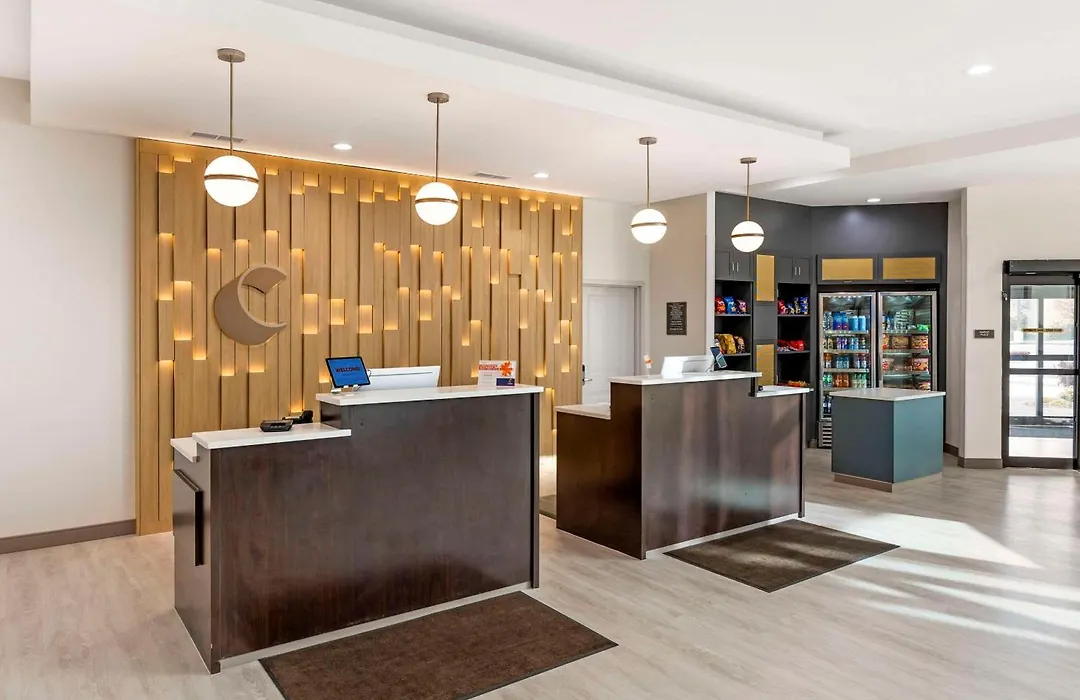 Comfort Inn & Suites Verona At Turning Stone Resort Casino-1