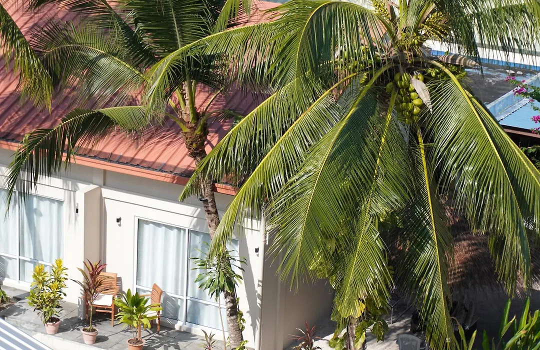 Tme Retreats Dhigurah-1
