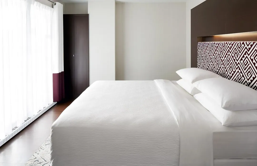 Four Points By Sheraton Levis Convention Centre-1