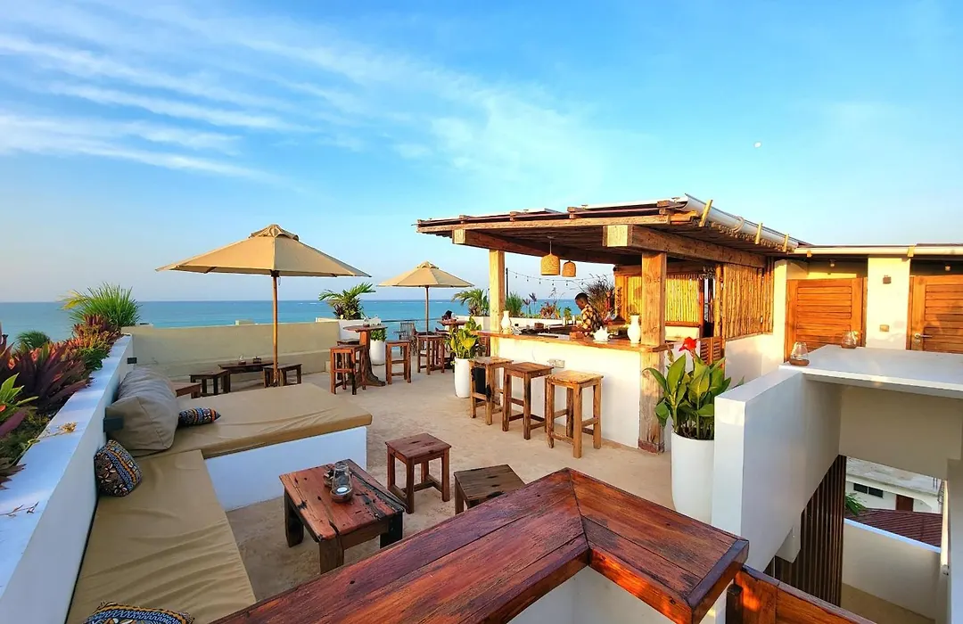 Aluna Beach Apartments-1