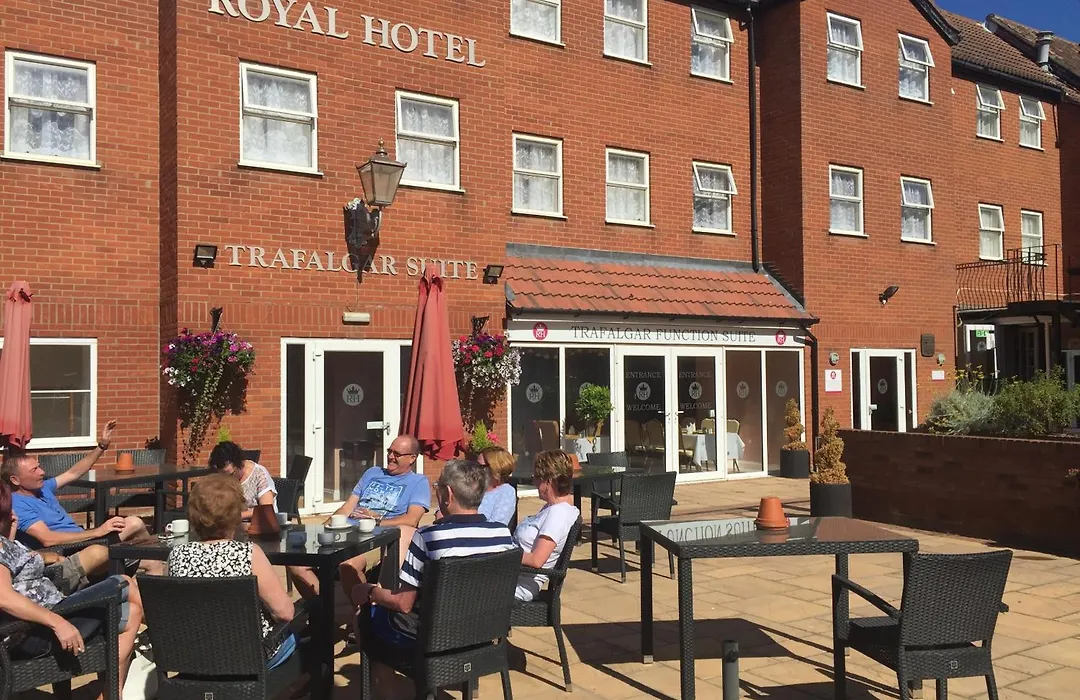 Royal Hotel-1