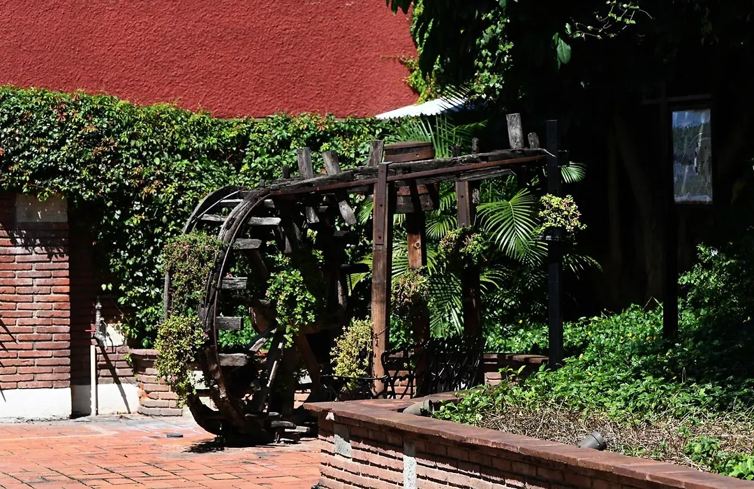 Hotel Hacienda-1