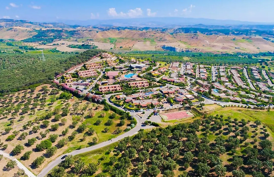 Villaggio Porto Rhoca-1