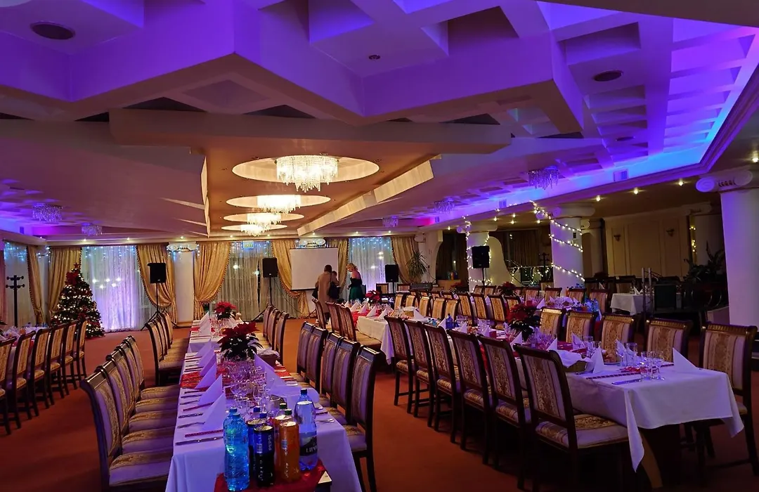 Hotel President-1