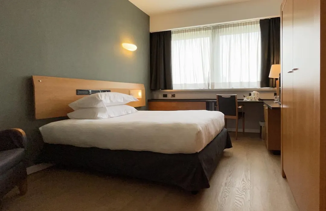 Crowne Plaza Milan Linate By Ihg-1