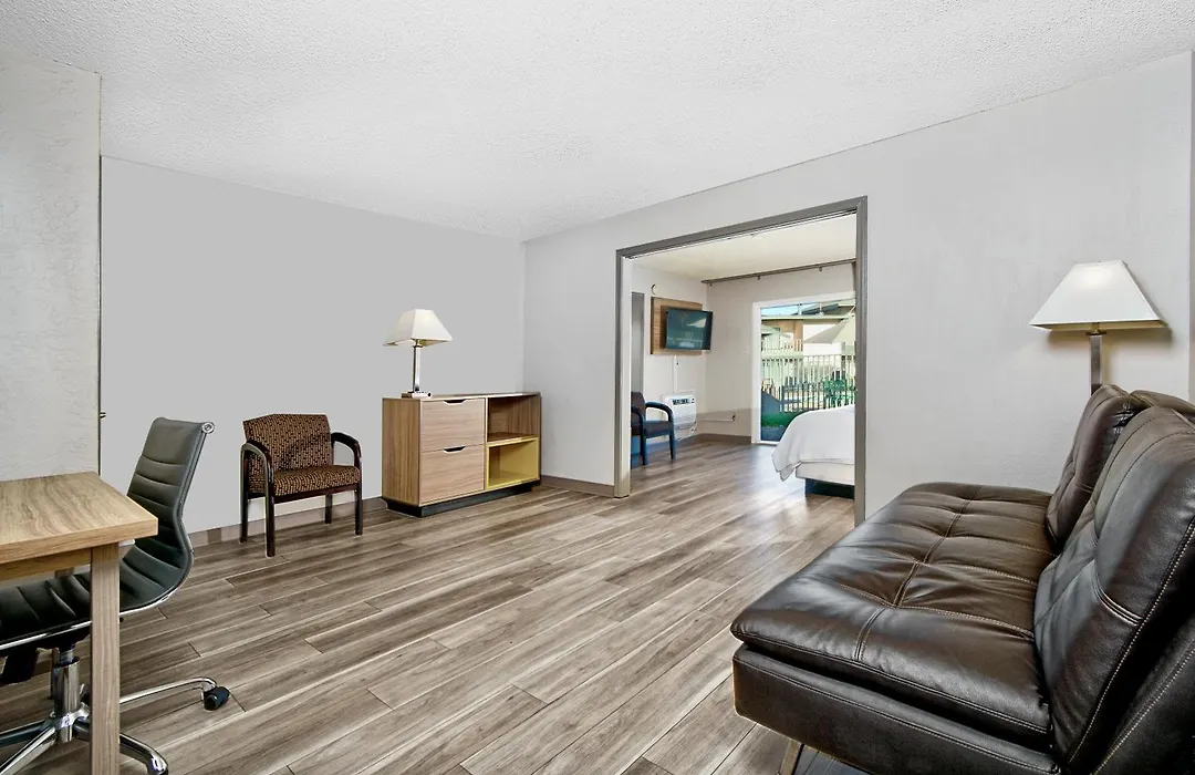 Days Inn By Wyndham Novato/San Francisco-1
