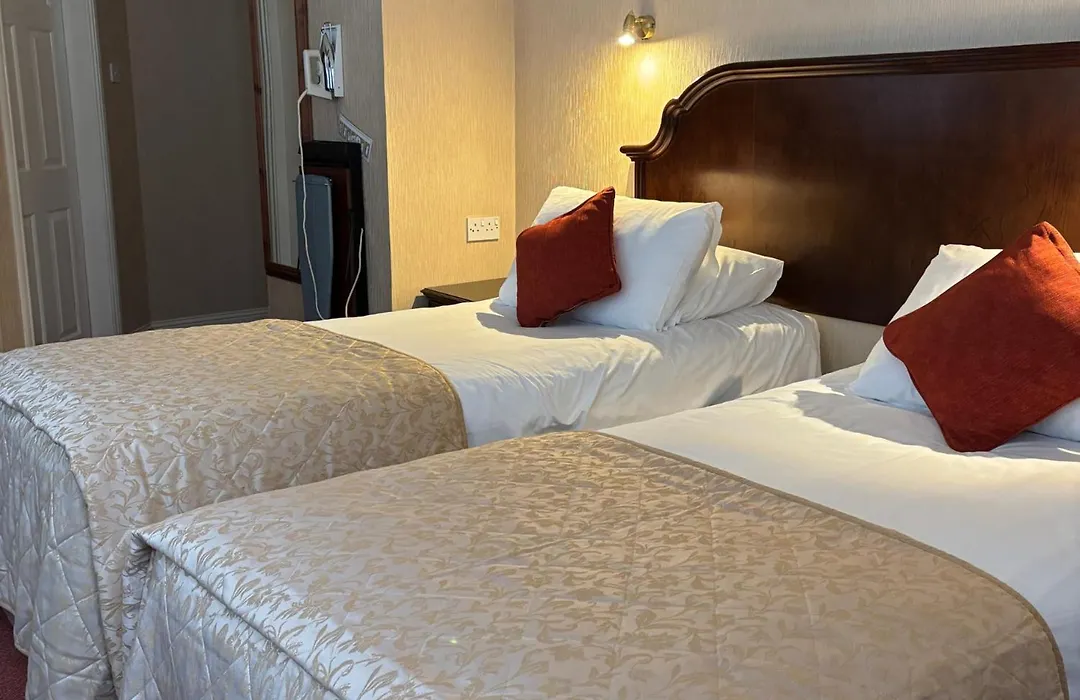 Welbeck Hotel & Apartments Iom-1