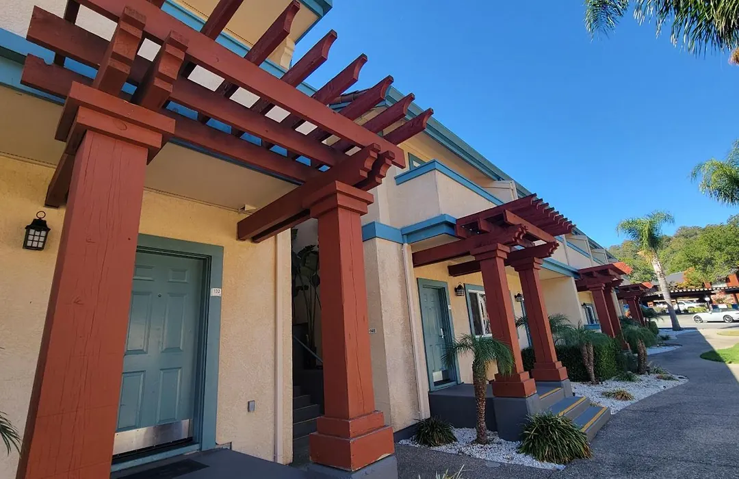 Marinwood Inn & Suites-1