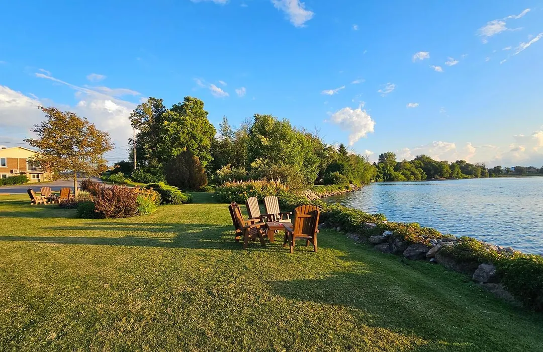 Hotel Oasis Lac St-Louis-1