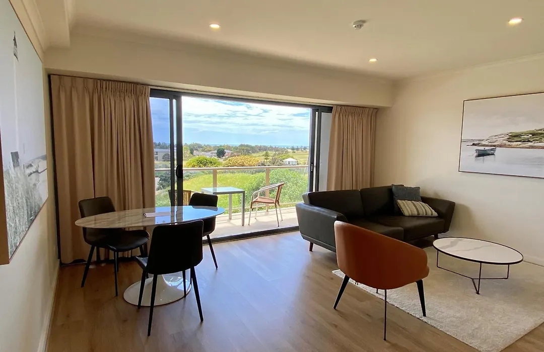 Lady Bay Hotel-1