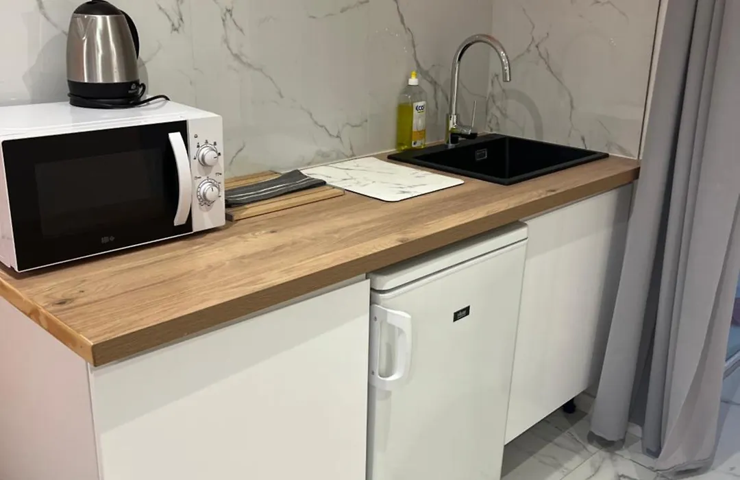 Hotel Lyonnais-1
