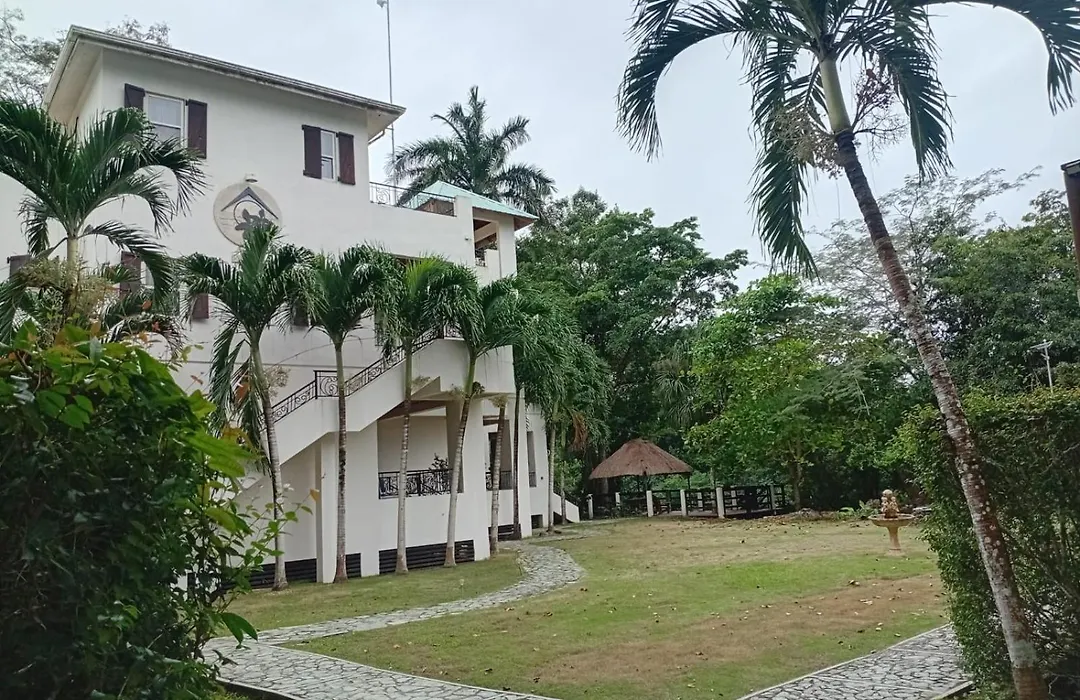 Black Orchid Resort-1
