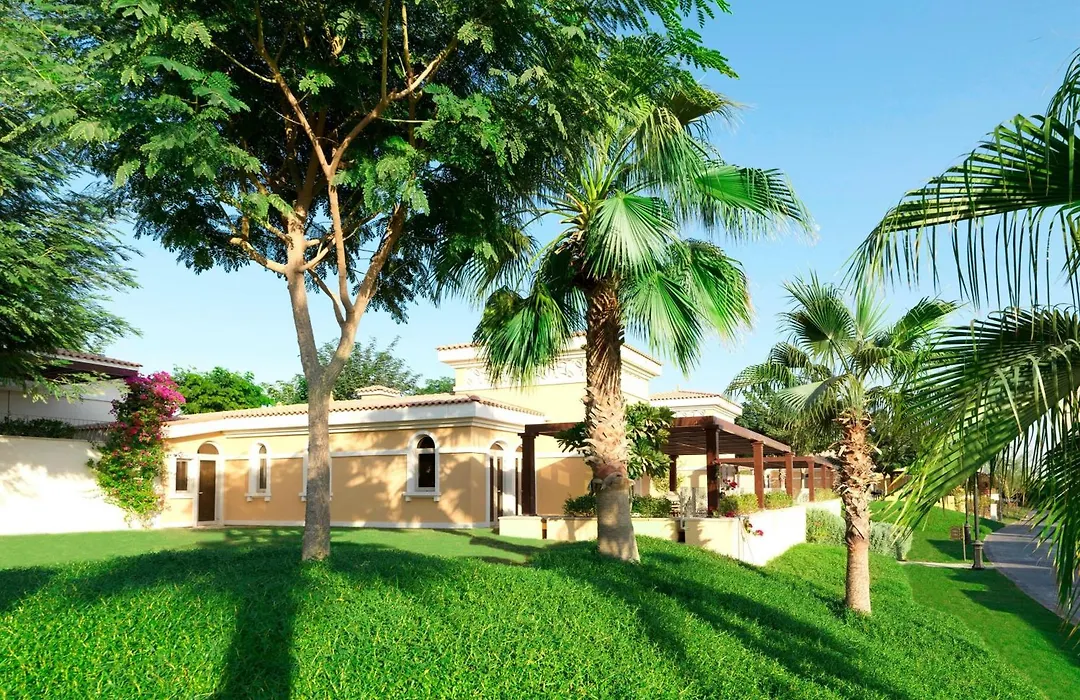 The Ritz-Carlton Abu Dhabi, Grand Canal-1