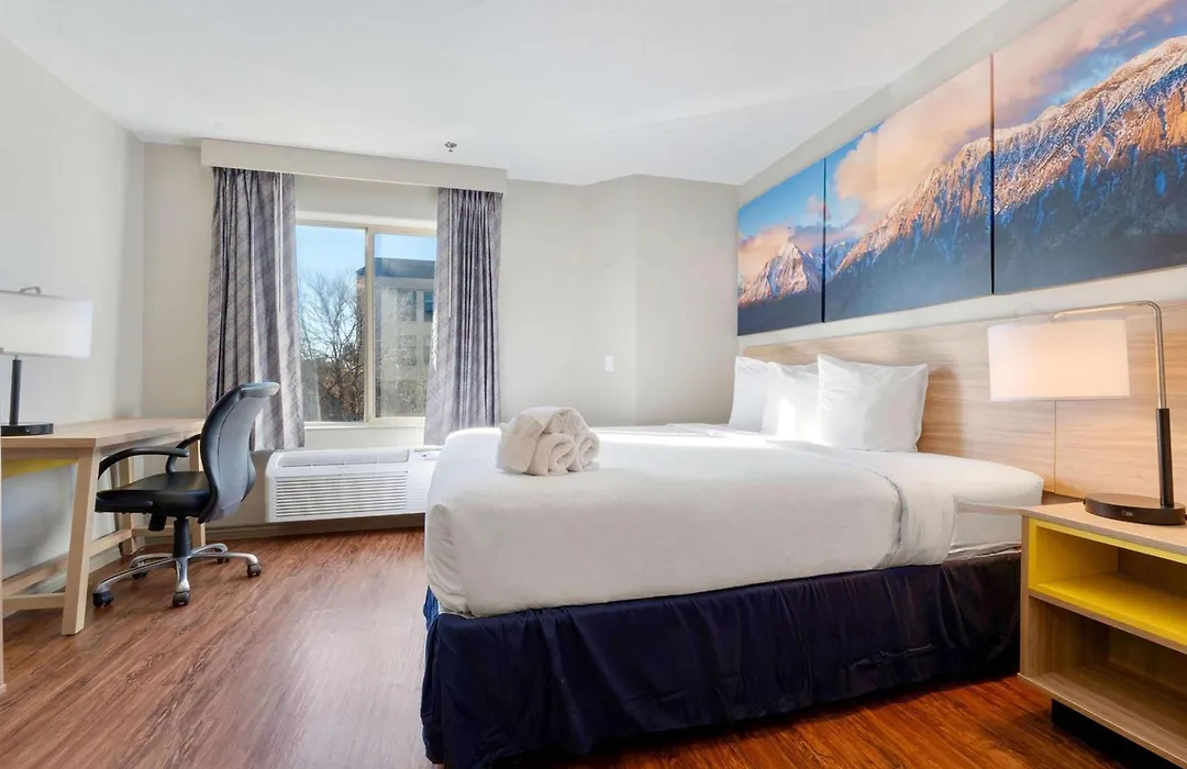 Days Inn By Wyndham Thornton-1