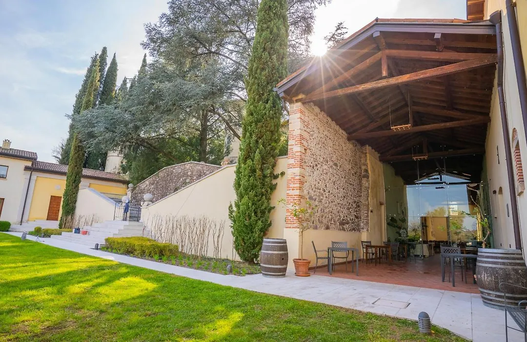 Relais Corte Cavalli-1
