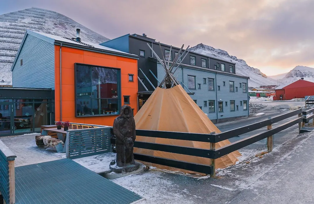 Svalbard Hotell | Polfareren-1
