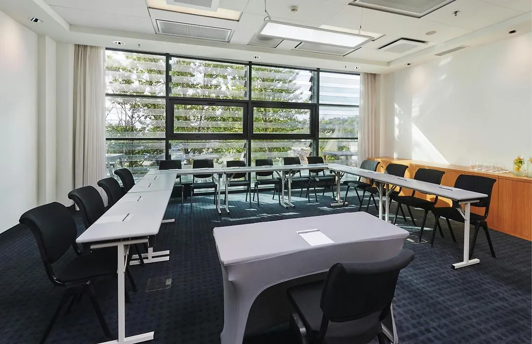 Courtyard By Marriott Gdynia Waterfront-1