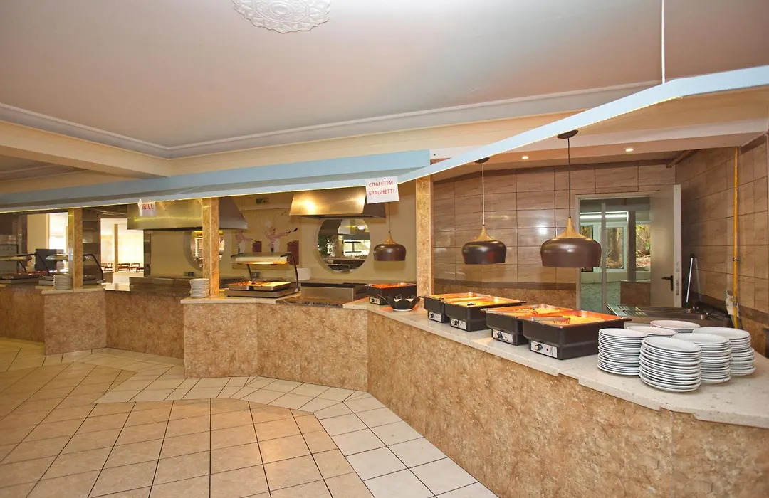 Eri Beach & Village Hotel-1