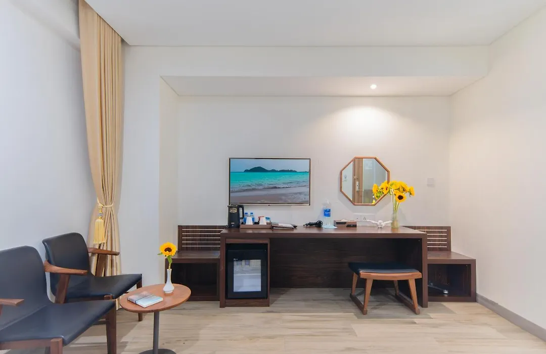 Emerald Bay Hotel & Spa Nha Trang-1